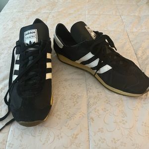 Adidas country vintage